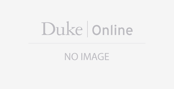 Duke bridges gap between online and classroom, to mixed results